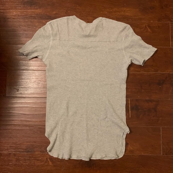 Zara men’s top - Picture 2 of 2